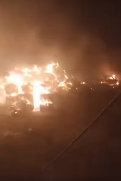 جانب من الحريق