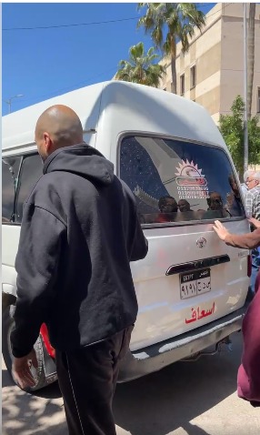 تشييع جثمان زوج الفنانة عارفة عبد الرسول من مسقط رأسه بالإسكندرية