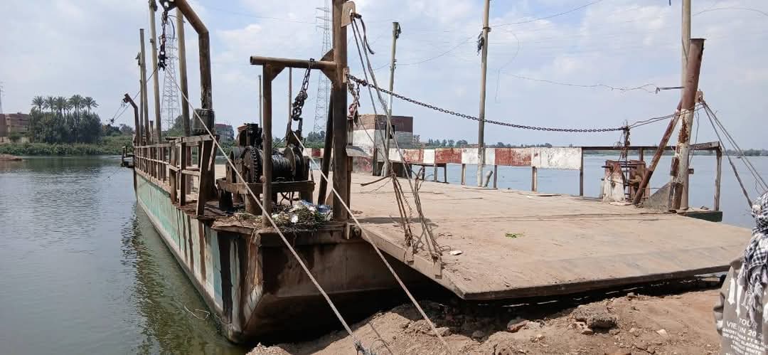 إيقاف عمل معدية ناصور بين المنوفية والبحيرة لحين تقنين أوضاعها