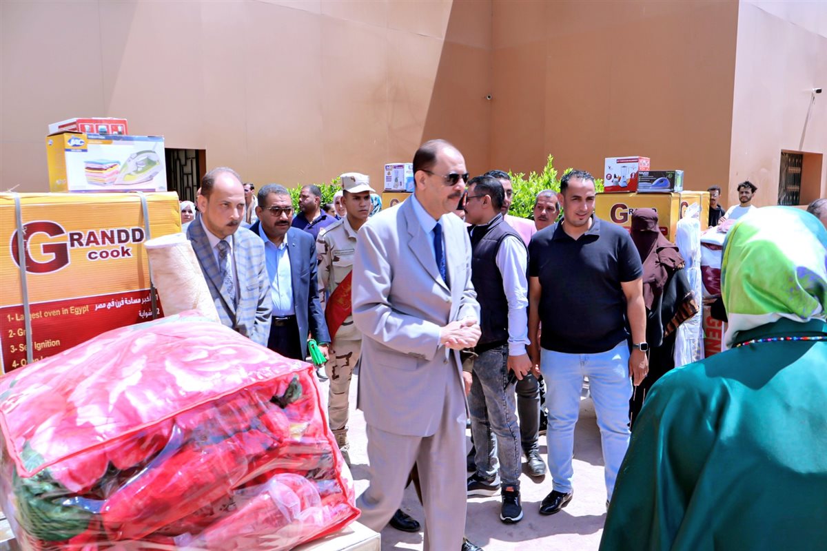 توزيع أجهزة عرائس بسوهاج