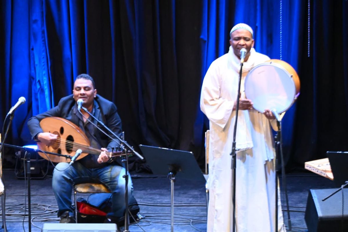 لقطات من حفل فرقة إيجيبادور بمسرح معهد الموسيقى العربية