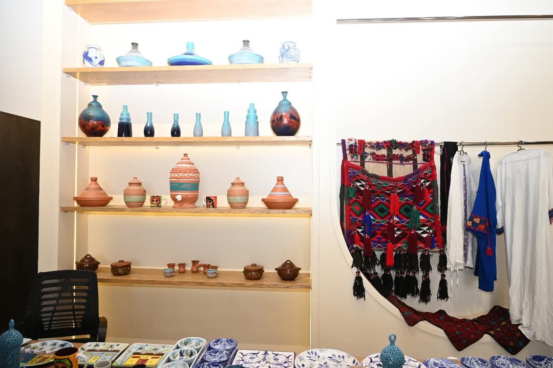 محافظ جنوب سيناء يتفقد قرية التراث البدوي