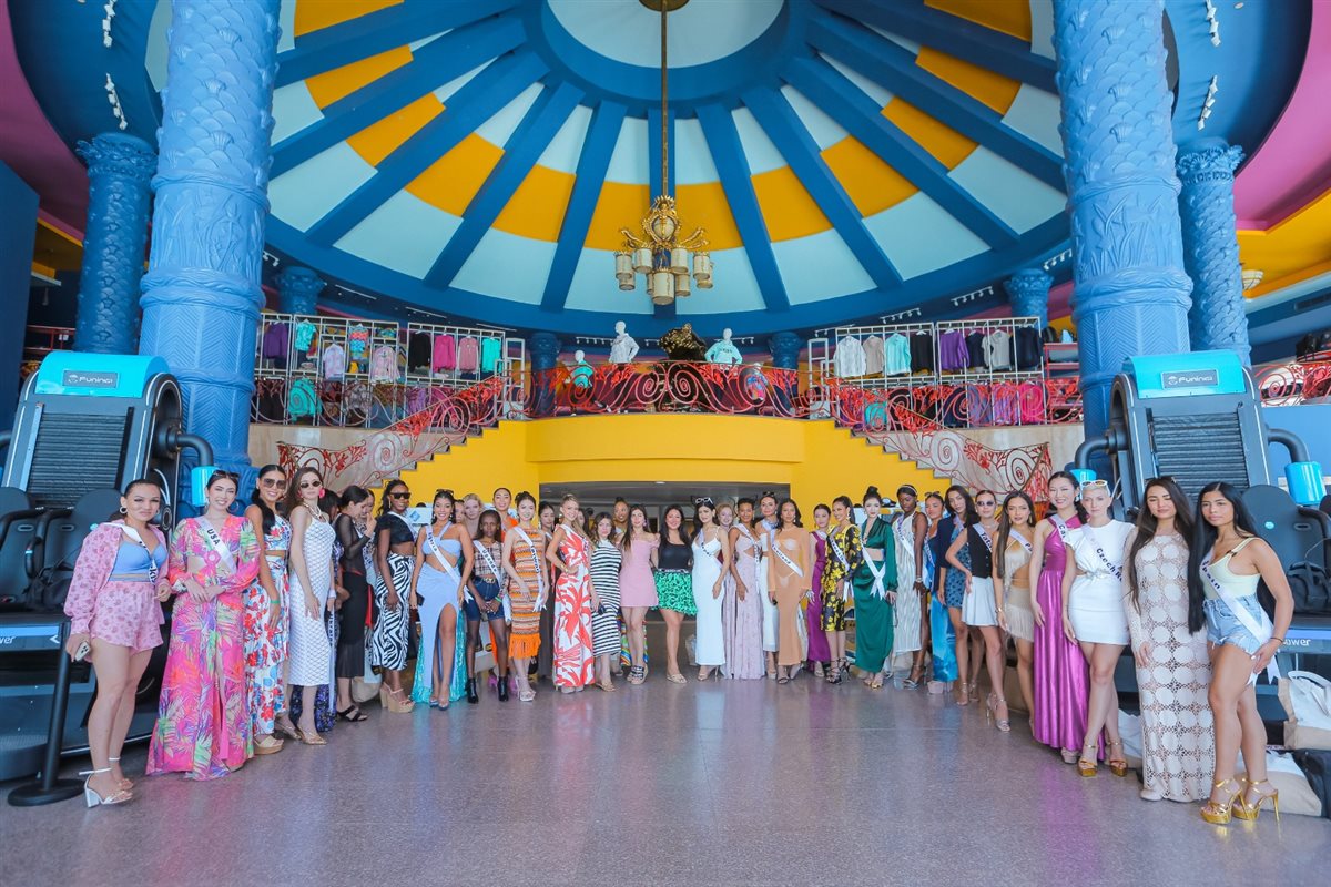 المتسابقات على ملكة جمال العالم للسياحة والبيئة 