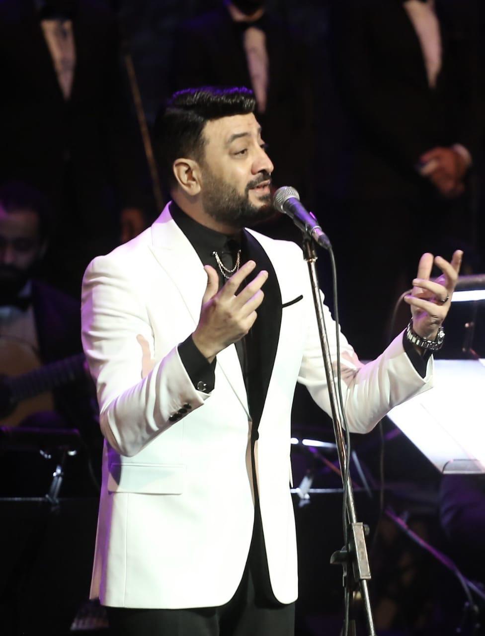 لقطات من حفل نجوم الموسيقى العربية بأعمال العندليب في الأوبرا 