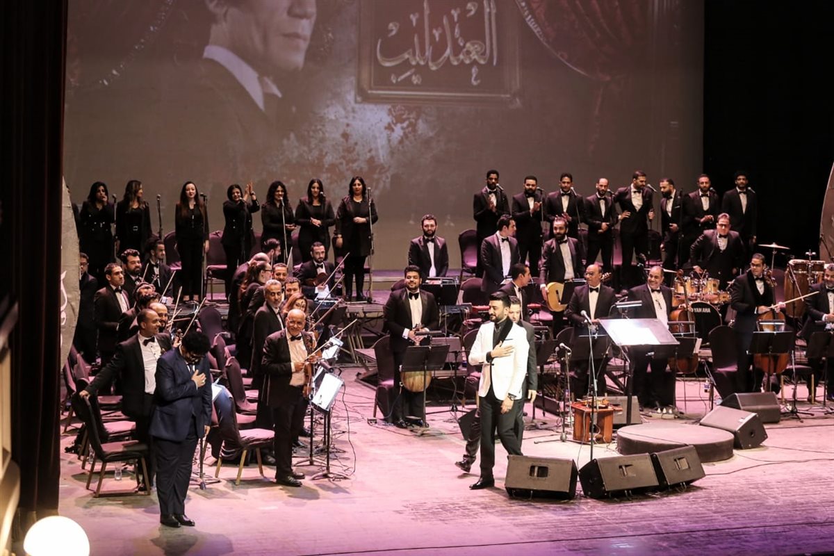 لقطات من حفل نجوم الموسيقى العربية بأعمال العندليب في الأوبرا 