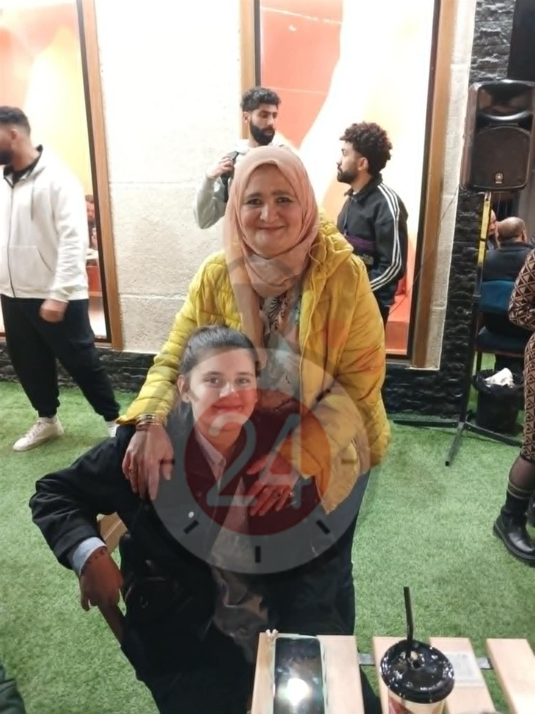 أحدث ظهور للفنانة عزة فؤاد بطلة فيلم شيء من الخوف رفقة أسرتها