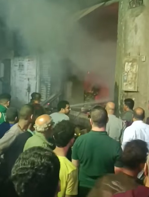 حريق بالقرب من مقر شركة الزهور بشارع ناهيا والحماية المدنية تجري عملية التبريد
