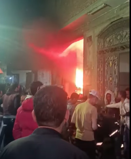 حريق بالقرب من مقر شركة الزهور بشارع ناهيا والحماية المدنية تجري عملية التبريد