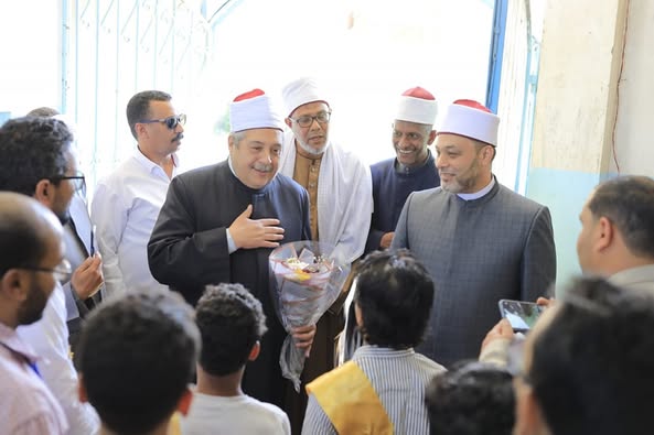 في محافظة الإمام الطيب.. رئيس قطاع المعاهد الأزهرية يتفقد مدرسة قرآنية تضم 2000 طالب بالأقصر