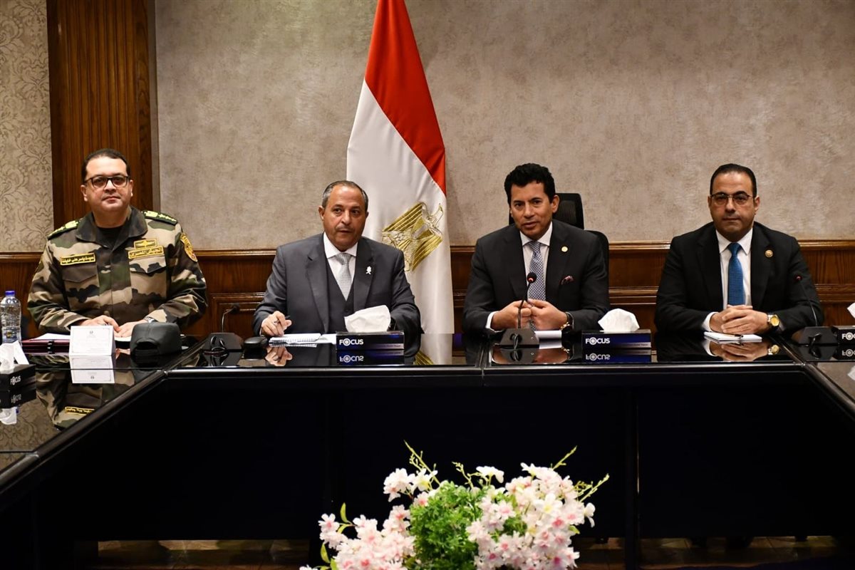 لقاء محافظ بورسعيد بوزير الرياضة 