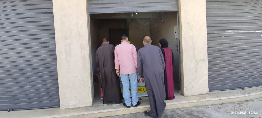 اقبال المواطنين علي منافذ البيع