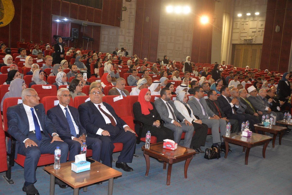 محافظ الأقصر وفعاليات المؤتمر