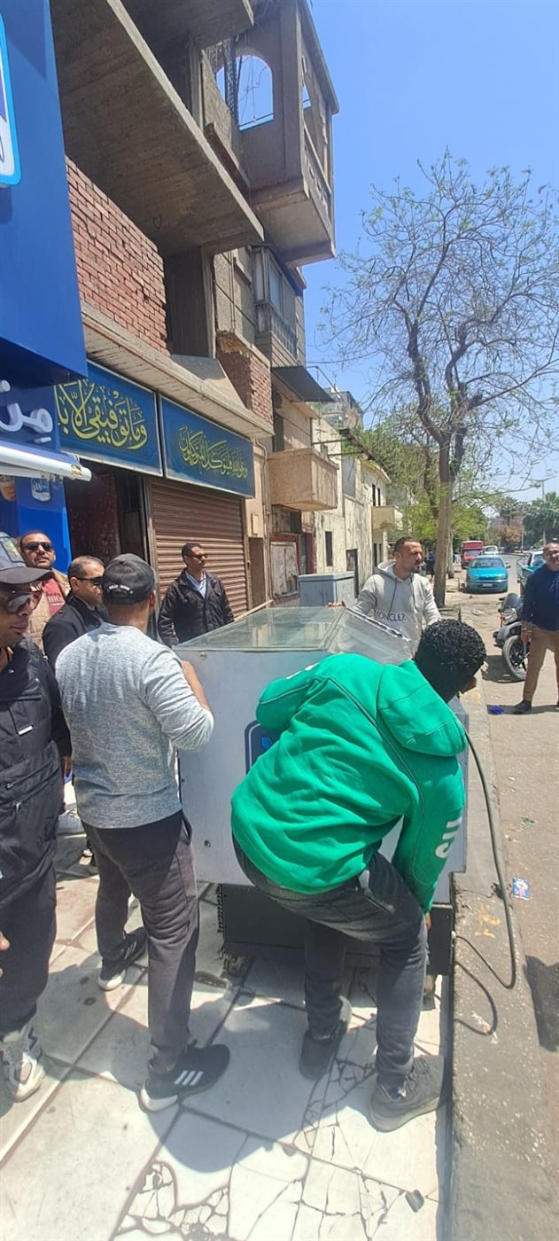 محافظ الجيزة يغلق 12 فرعًا لمحال بيع الحلويات ومنتجات الألبان تابعة لـ بلبن