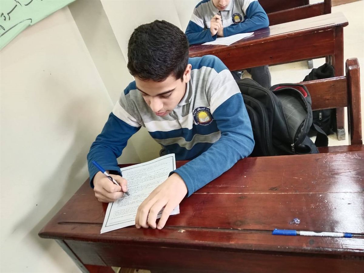 المدارس تصمم نماذج استرشادية لنظام البوكليت لتدريب طلاب الشهادة الإعدادية استعدادًا للامتحانات 