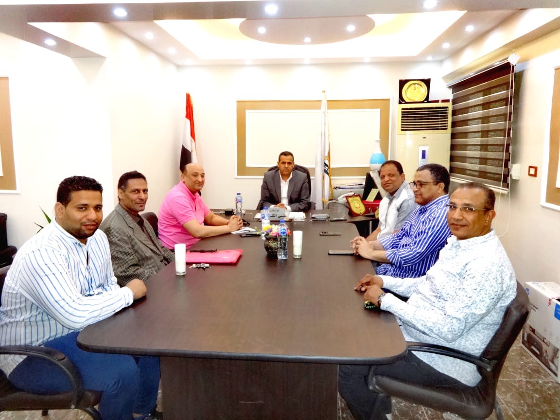 رئيس مدينة الأقصر يبحث الاستعدادات للاحتفالية