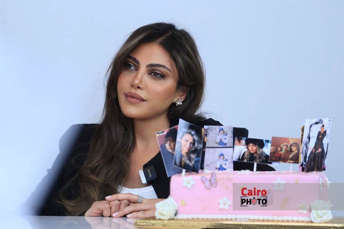القاهرة 24 يكرم النجمة ريهام حجاج بعد نجاحها في مسلسل أثينا برمضان 2025