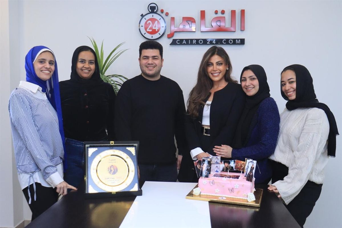 القاهرة 24 يكرم النجمة ريهام حجاج بعد نجاحها في مسلسل أثينا برمضان 2025