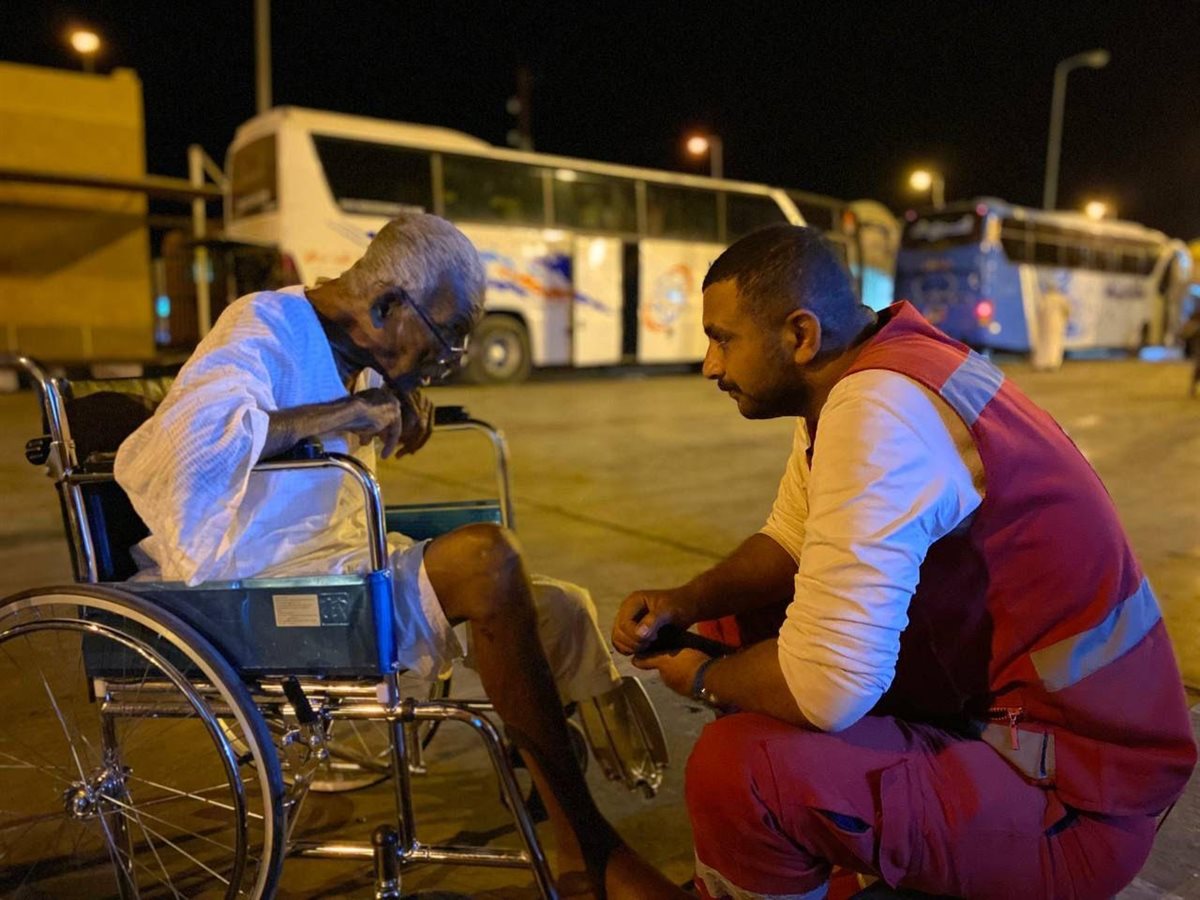 مساعدات الهلال الأحمر المصري للسودانيين