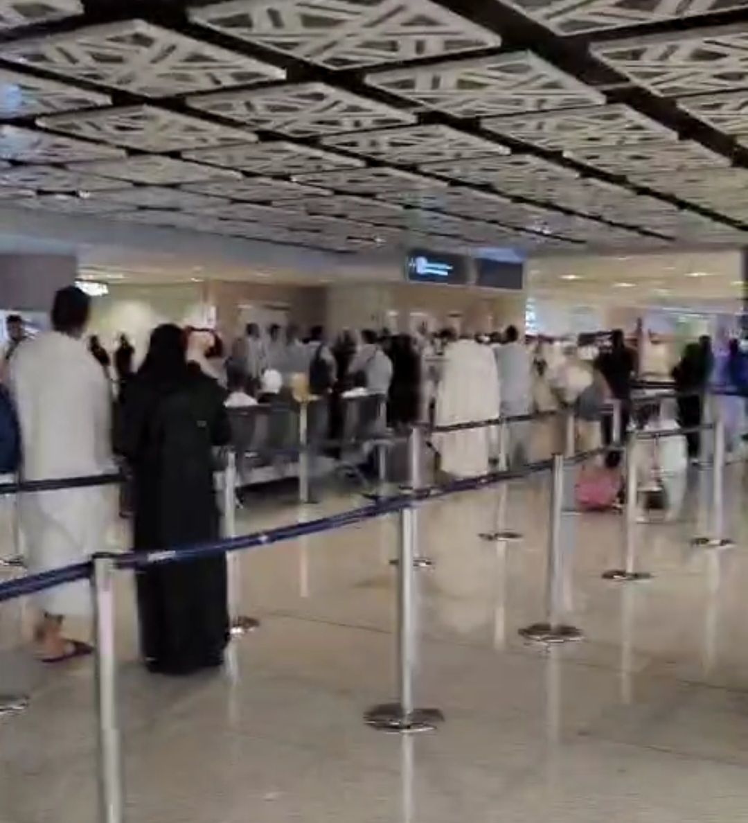 أزمة تأشيرة الترانزيت في المطارات 