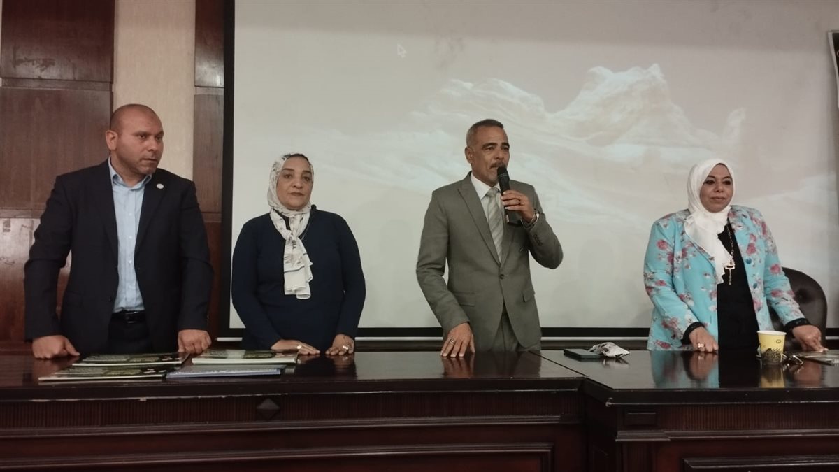 زيارة مستشارة وزير التعليم 