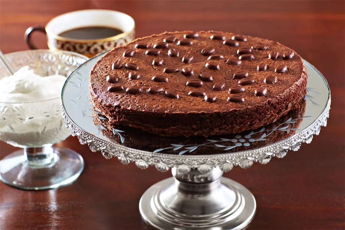 طريقة عمل كيكة قهوة باردة وسريعة