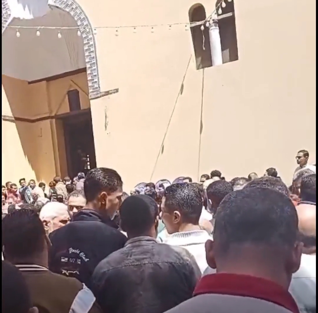 تشييع جثمان الربان مصطفى الميقاتي كبير مرشدين قناة السويس