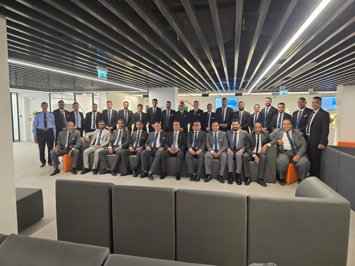 البنك الأهلى المصري بمرسي علم