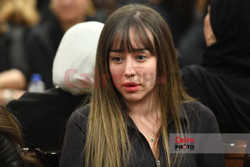 نجوم الفن في عزاء الفنان سليمان عيد