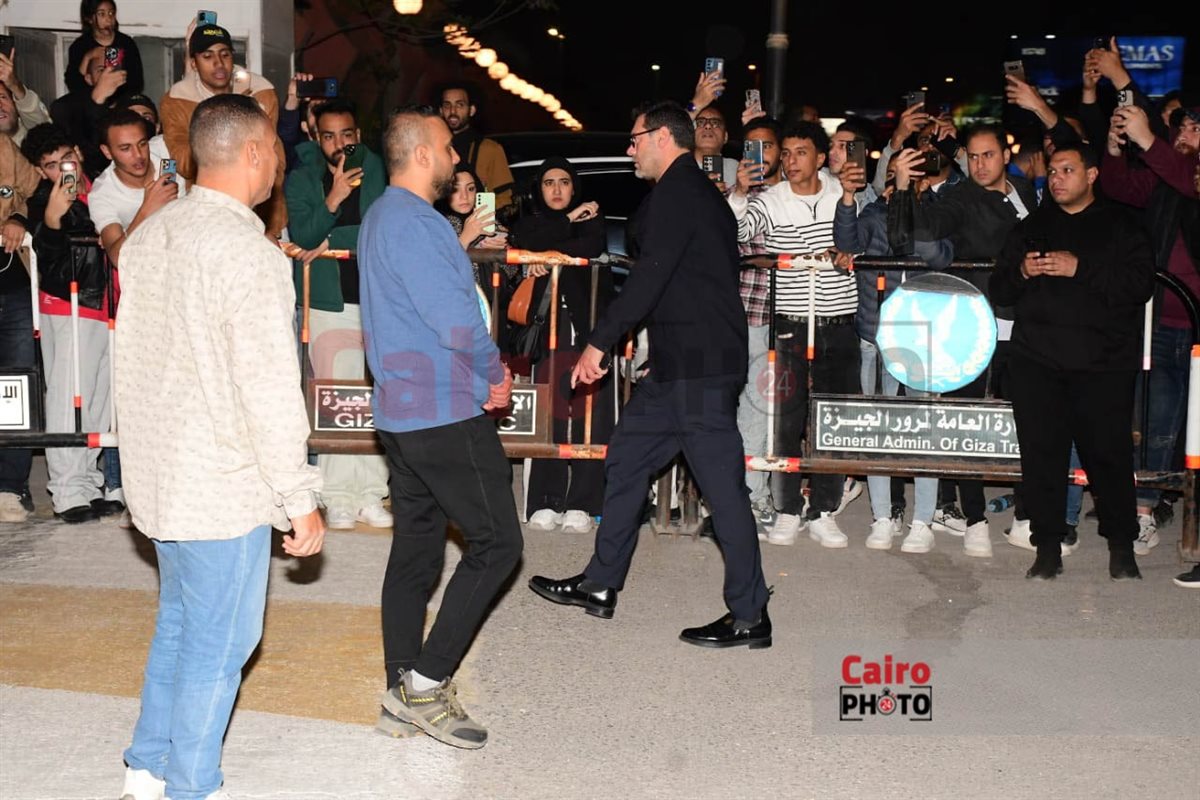 نجوم الفن في عزاء الفنان سليمان عيد