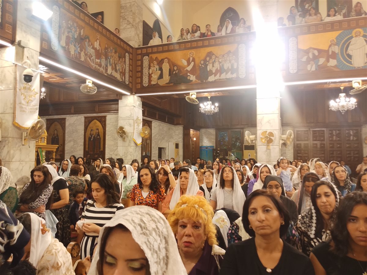 جانب من القداس 