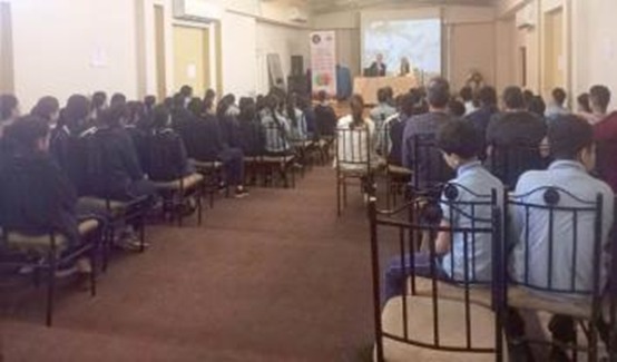 صورة من اللقاء