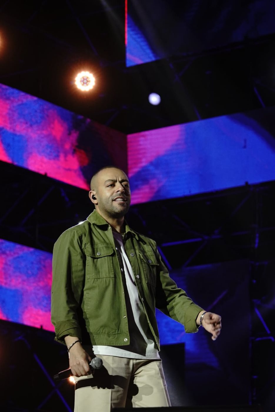 بحفل كامل العدد وبرعاية القاهرة 24.. تامر عاشور يتألق في حفلة الأخير بمناسبة احتفلات شم النسيم