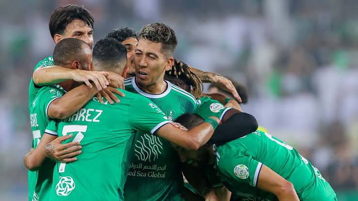 القنوات الناقلة لمباراة الأهلي والوحدة بث مباشر اليوم في الدوري السعودي