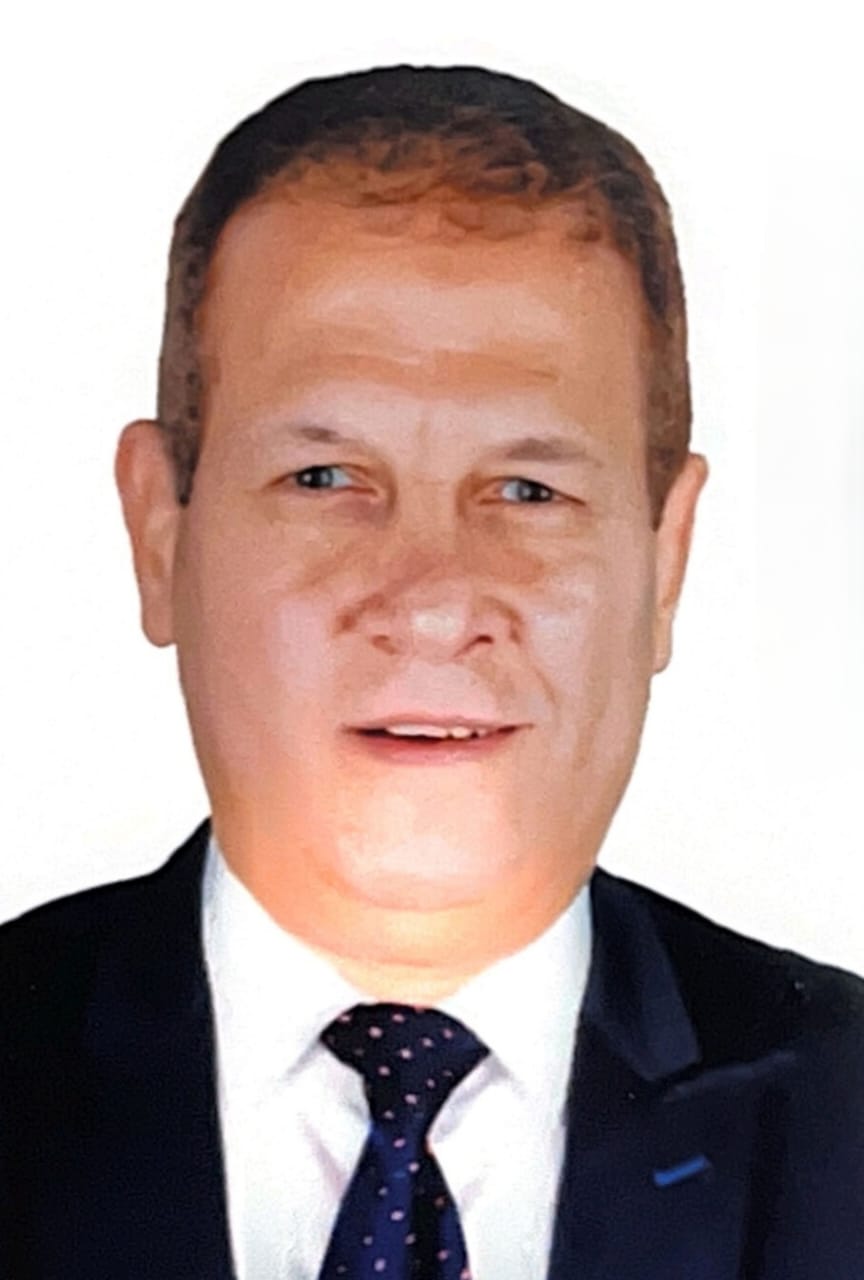 أشرف عبدالله - العضو المنتدب المالي والإداري للشركة القابضة للأدوية