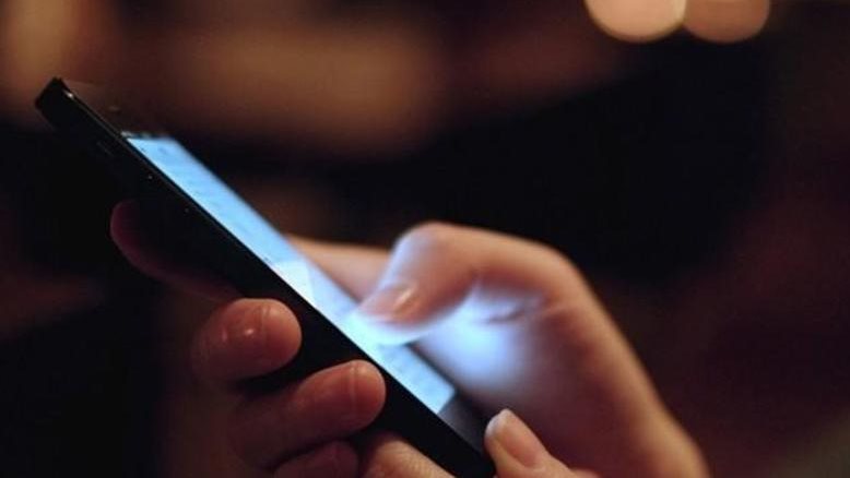 كيفية معرفة التطبيقات التي تستخدم الكاميرا والمايك دون علمك