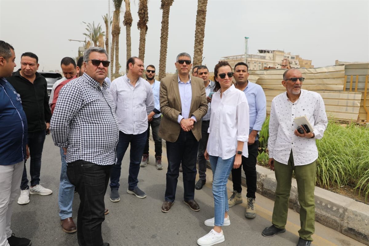 محافظ الجيزة خلال جولته