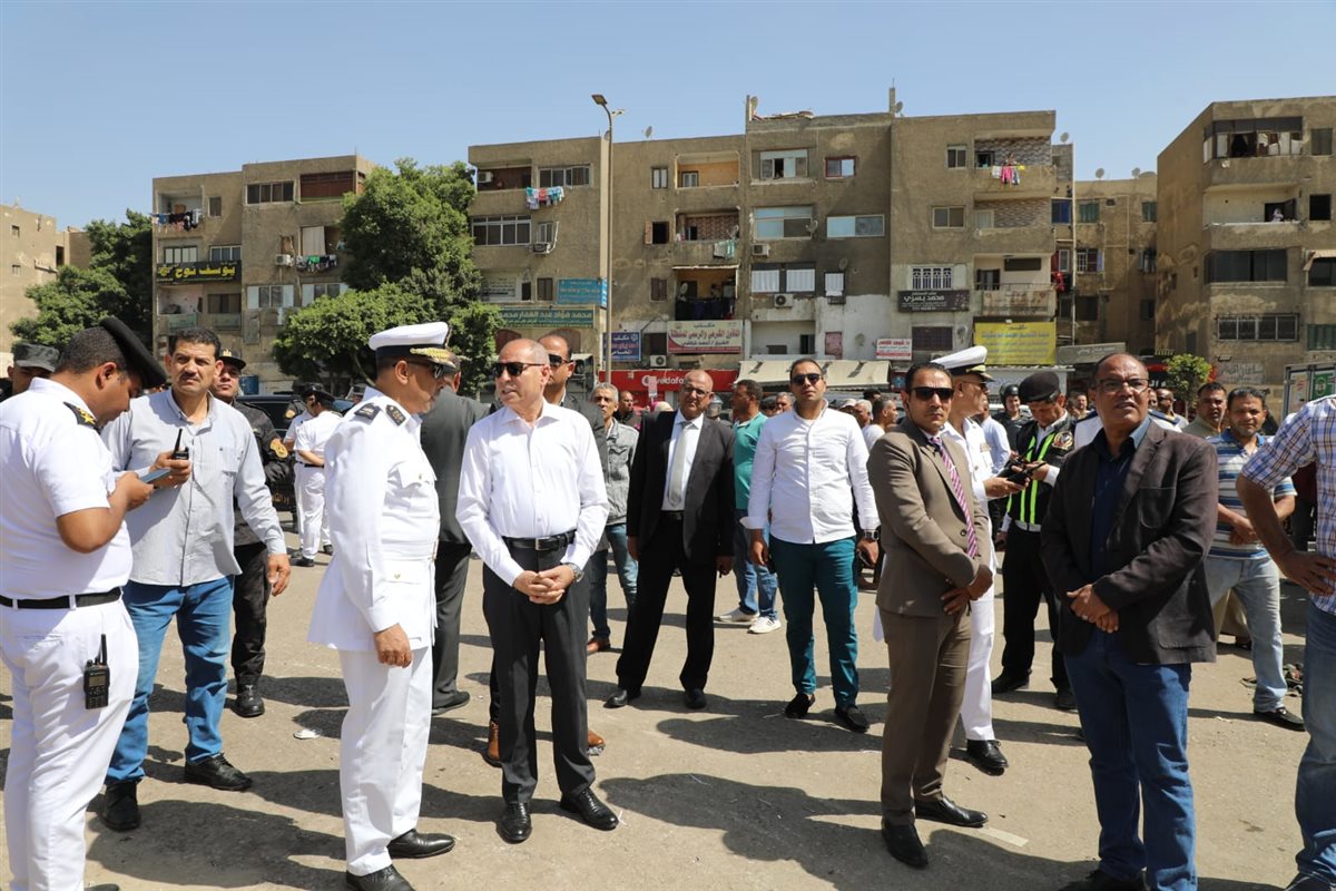 إزالة سوق الزلزال العشوائى بالمقطم 