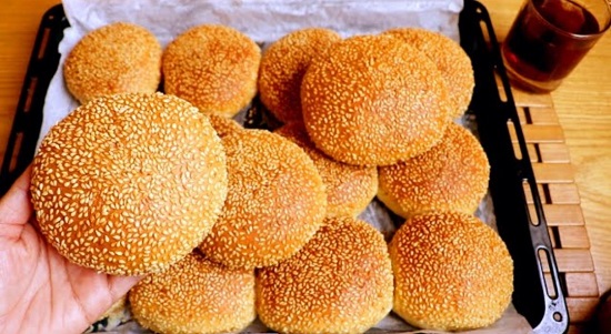 طريقة عمل قرص بالسكر والقرفة الشيف وحيد