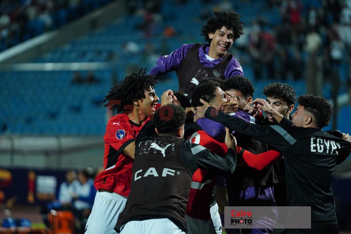 احتفال محمد عبد الله بهدفه في جنوب إفريقيا