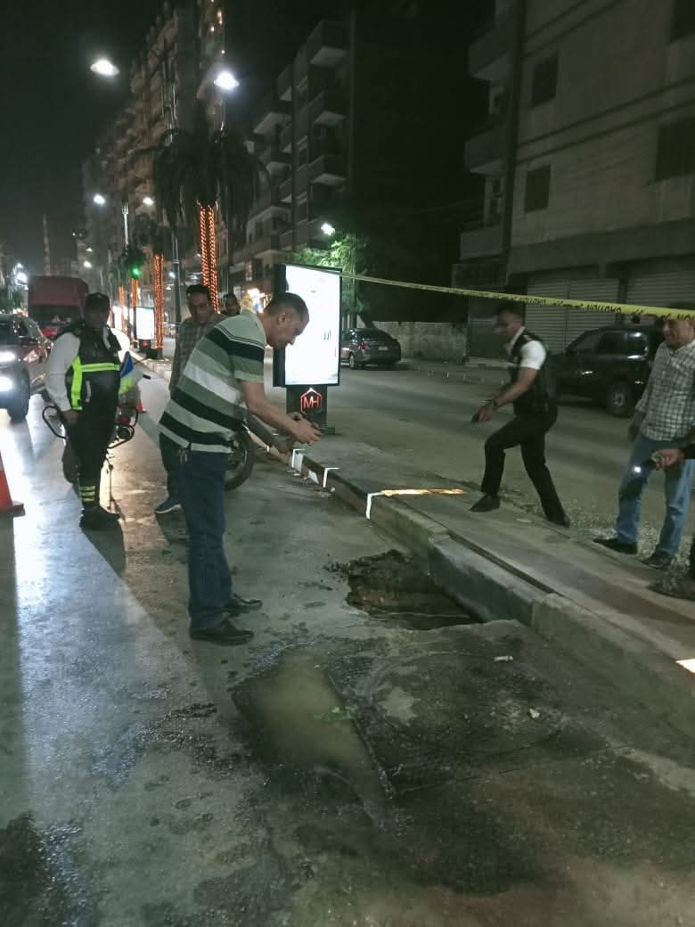 هبوط أرضي في شارع باريس بالمنوفية