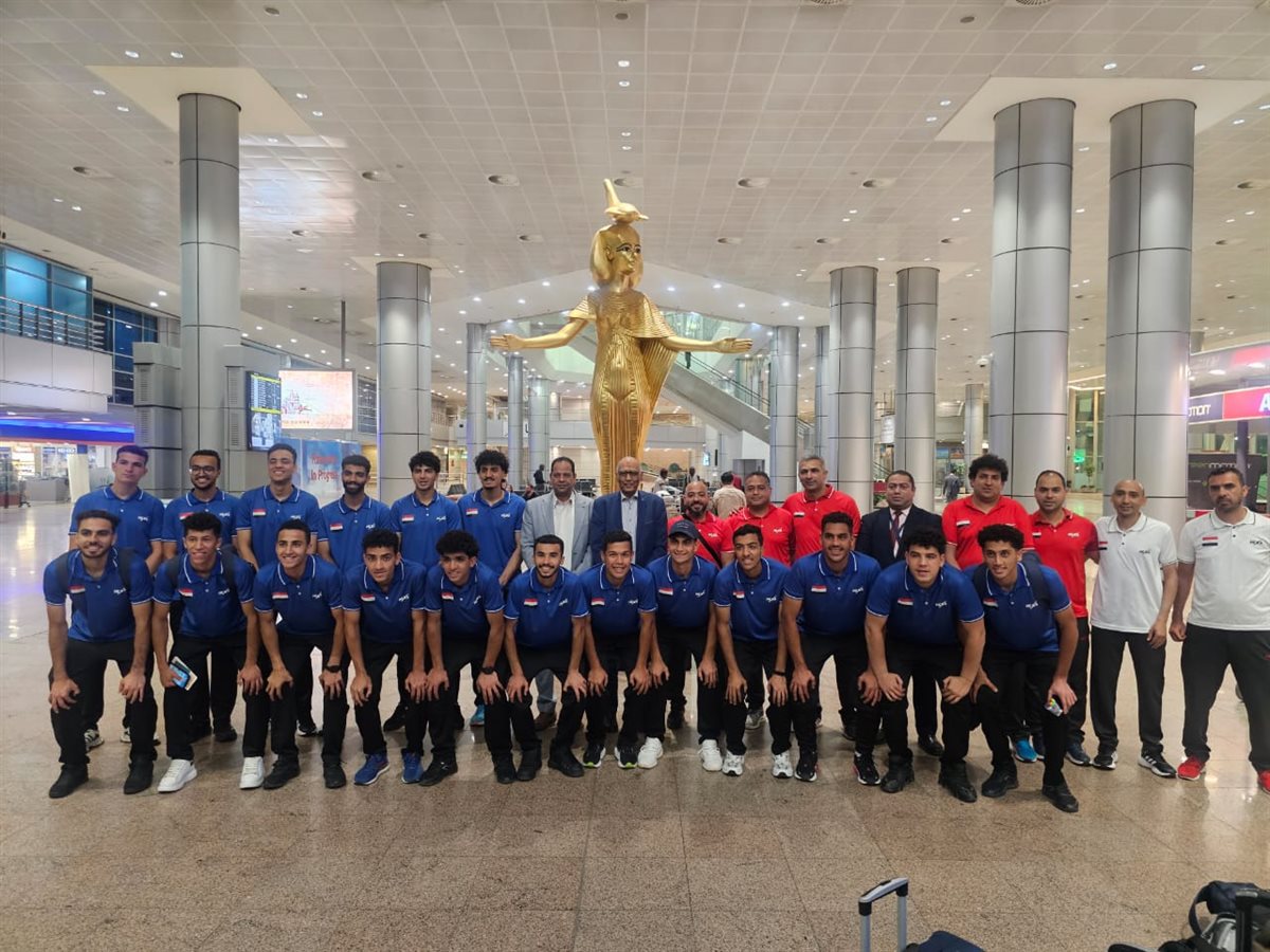 وزير الرياضة يهنيء منتخب رفع الأثقال بعد إنجازهم بالبطولة