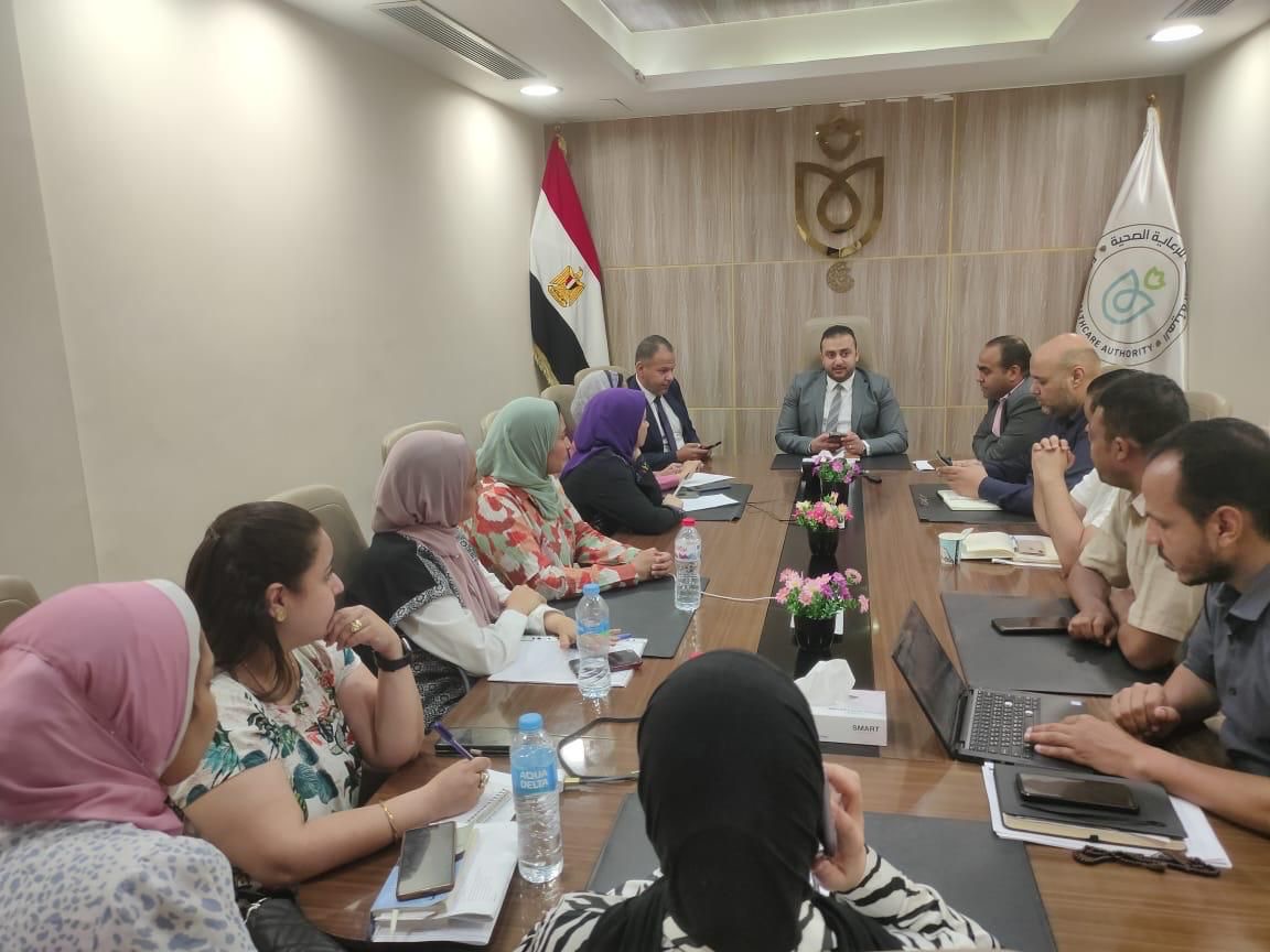 طوارئ تحسبا للتقلبات الجوية بهيئة الرعاية الصحية بالأقصر