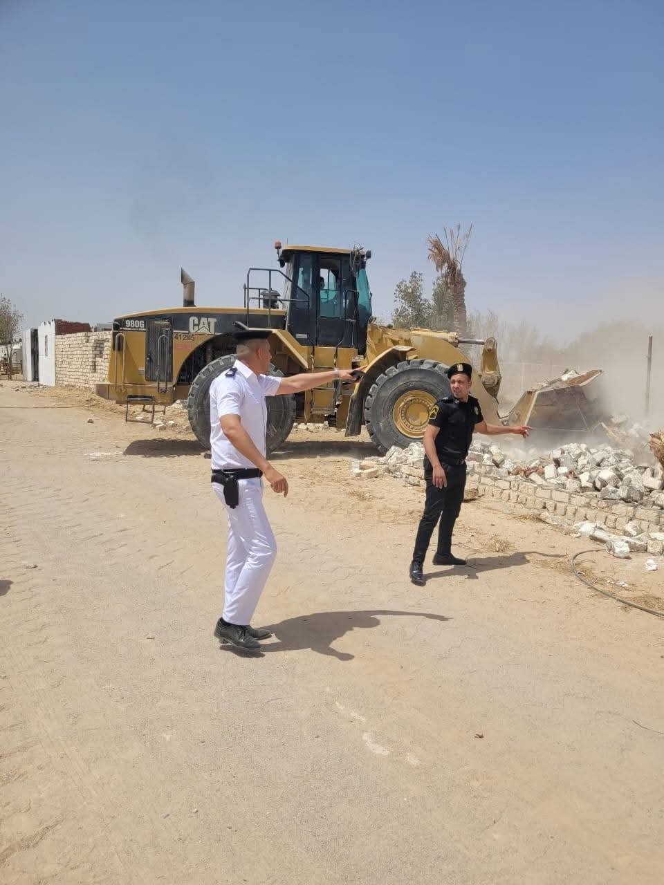 حملة لإزالة التعديات بالغردقة 