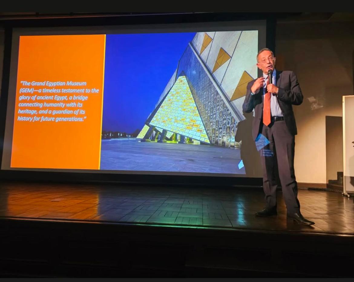 رئيس المتحف المصرى الكبير فى زيارة إلى اليابان