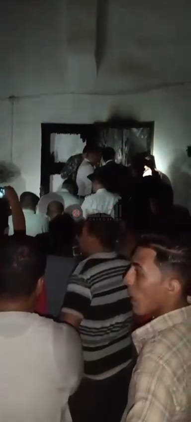 مدير أمن قنا يتفقد موقع حريق كنيسة قفط