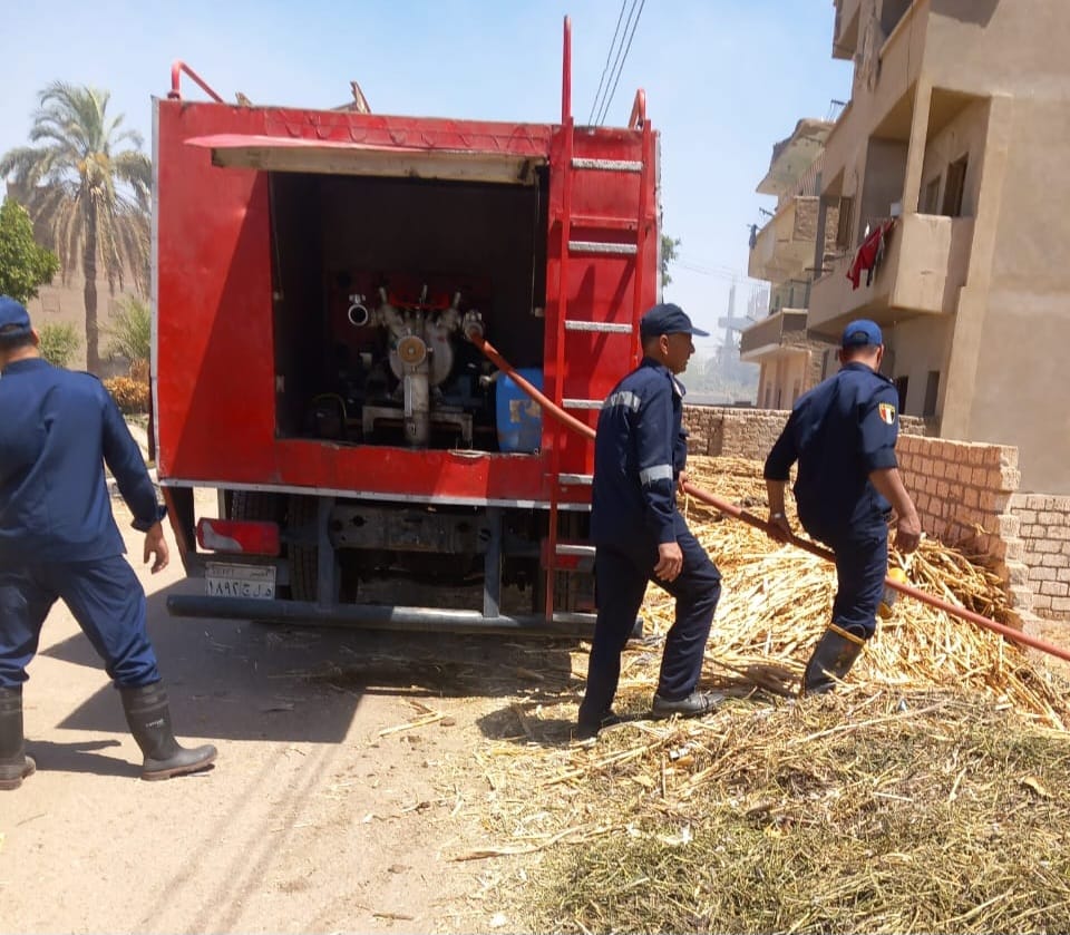 حريق في جرن محصول قمح بقرية الصوامعة