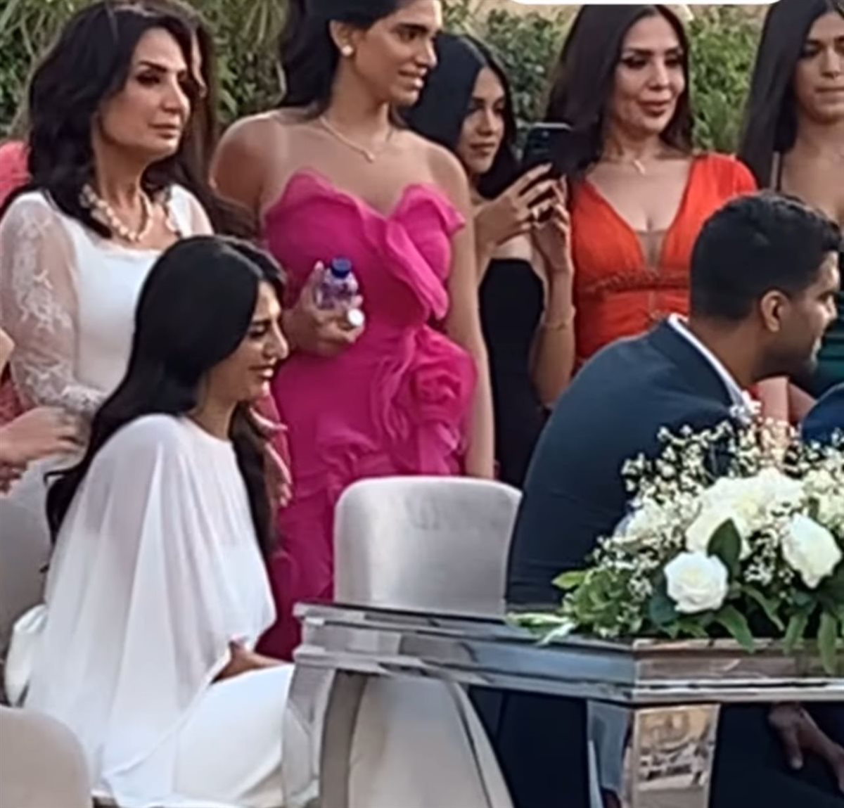 أمل رزق تحتفل بعقد قران ابنتها هيا بحضور الداعية مصطفى حسني