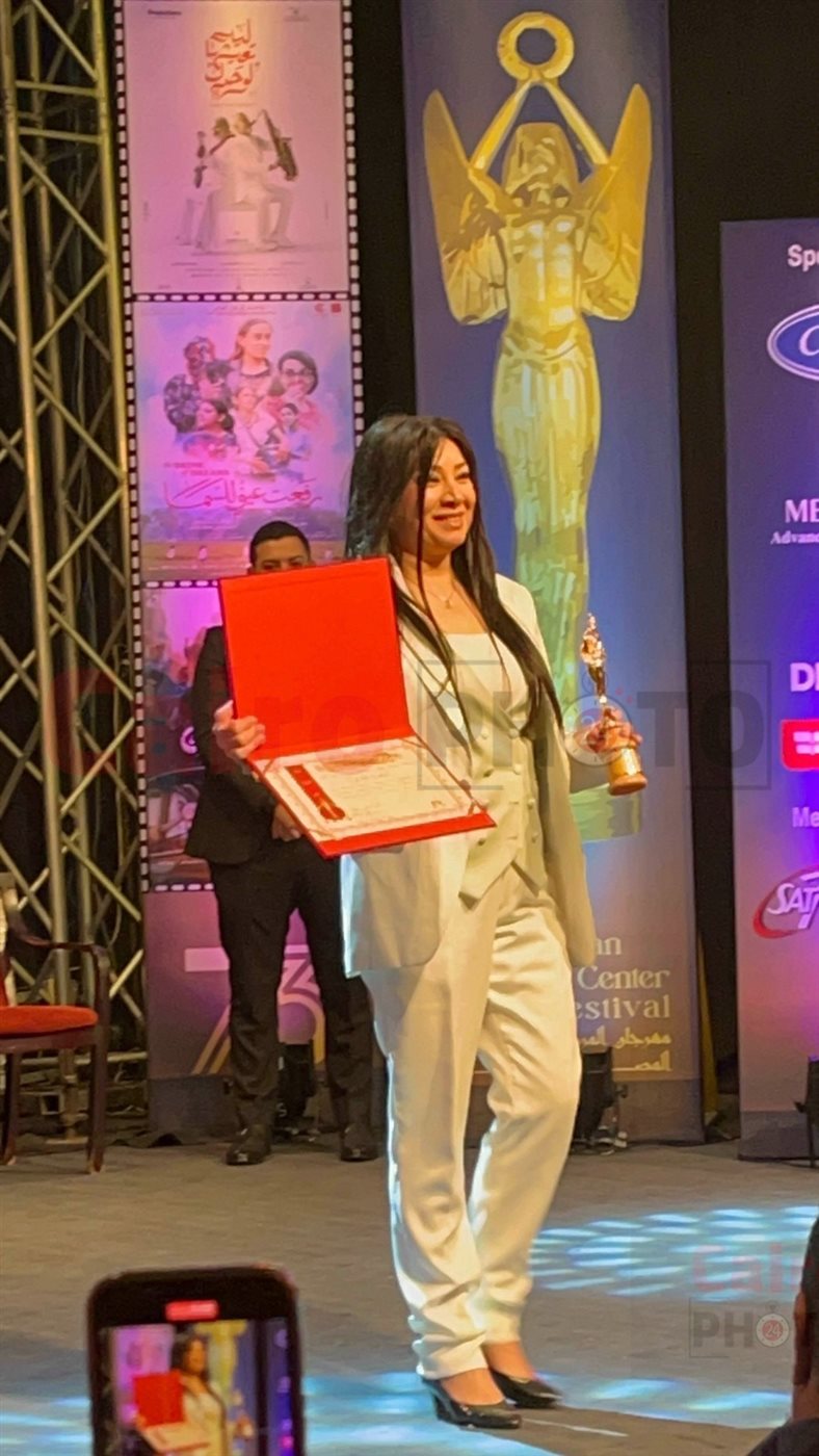 تكريم انتصار في مهرجان المركز الكاثوليكي للسينما