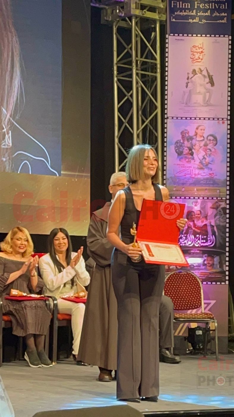 تكريم إيمان العاصي في مهرجان المركز الكاثوليكي للسينما