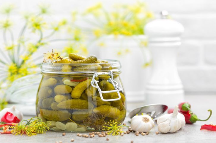 طريقة عمل مخلل الخيار السوري الشيف عمر